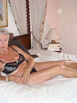 older ladies pussy seduction