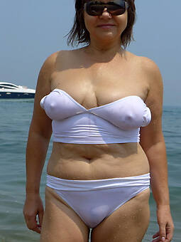 reality naked gilf beach